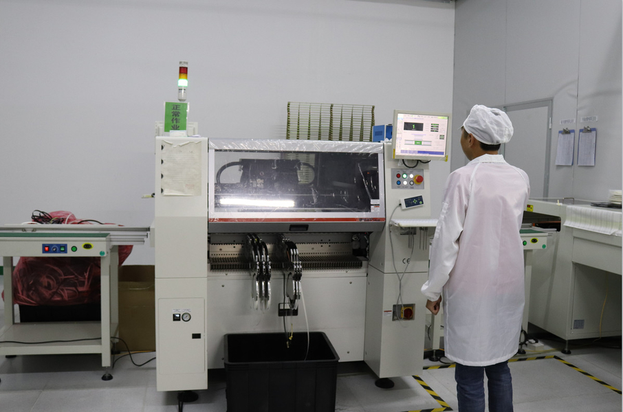 SHENZHEN WEERSOM OPTOELECTRONIC CO.,LTD manufacturer production line